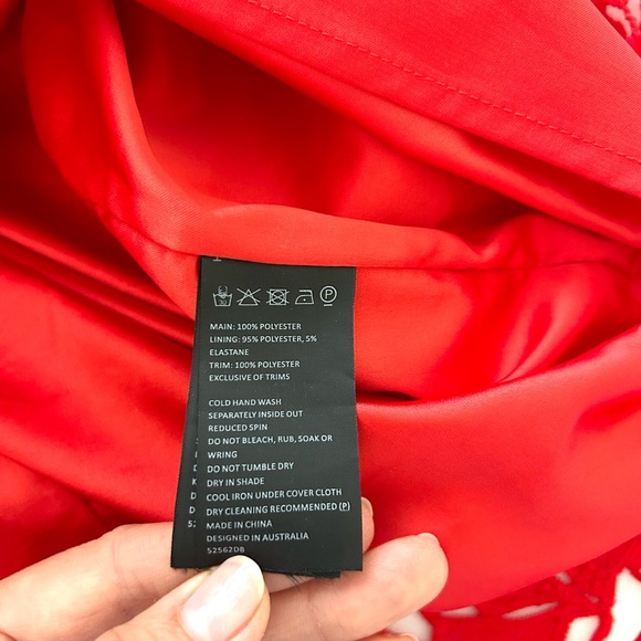 Bardot Sonya Lace Dress in Fire Red - Picture 9 of 13